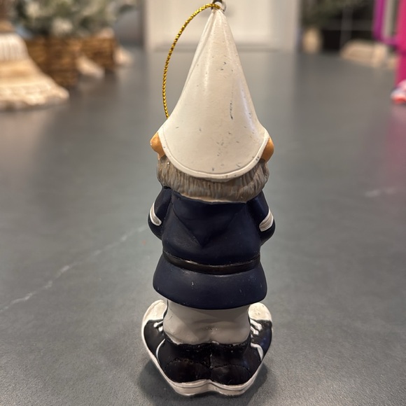 Dallas Cowboys Collectible Gnome Ornament - Picture 2 of 3